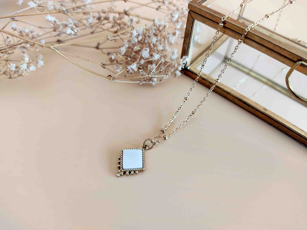 Collier Pendentif En Nacre Kalimantan Satellite - Style Azteque - Occasion
