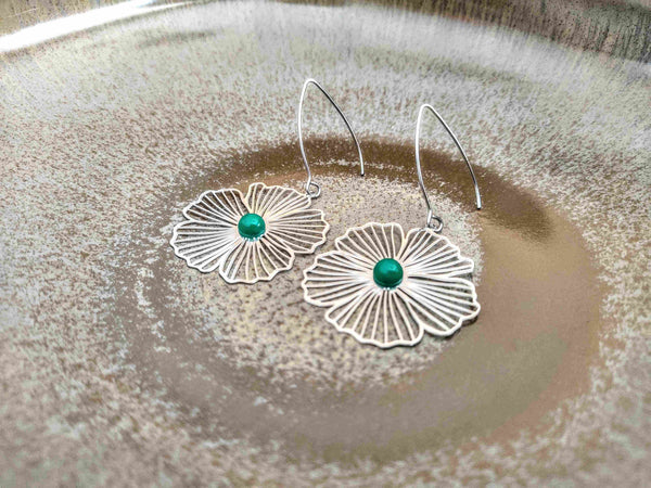 boucles oreilles pendantes fleurs argenté agate verte Sophie bijoux