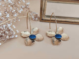 boucles d'oreilles fleur acier inoxydable et émail bleu Sophie Bijoux