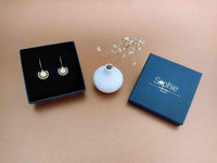 boucles d'oreilles fleurs nacre écrin Sophie Bijoux