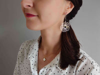 boucles oreilles pendantes fleurs argenté agate noire Sophie bijoux