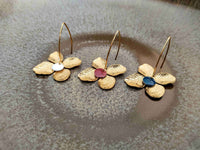 boucles d'oreilles fleur acier inoxydable divers coloris Sophie Bijoux