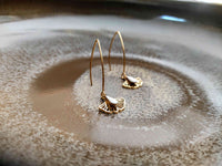 boucles oreilles pendantes ginkgo doré goutte blanche Sophie Bijoux