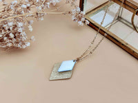 collier pendentif losange effet pailleté or et blanc Sophie Bijoux