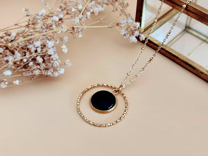 collier pendentif anneau doré noir Sophie Bijoux