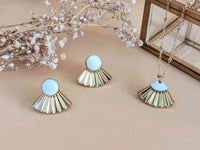 parure boucles oreilles devant derrière nacre blanche collier pendentif éventail Sophie bijoux