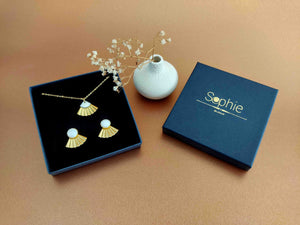 parure boucles oreilles devant derrière nacre blanche collier pendentif éventail coffret cadeau Sophie bijoux