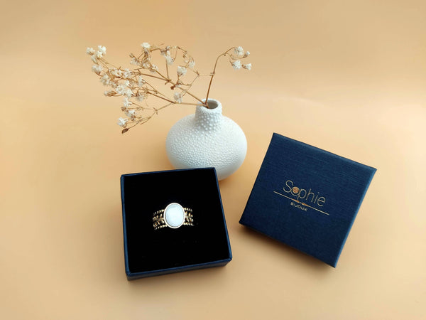 bague réglable nacre blanche ovale écrin coffret sophie bijoux