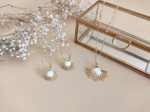 boucles d'oreilles collier pendentif soleil nacre blanche sophie bijoux