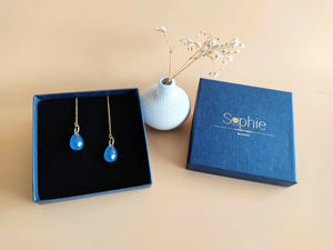 boucles-oreilles-pendantes-chaine-goutte-bleu-sophie-bijoux