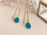 boucles-oreilles-pendantes-chaine-vert-emeraude-goutte-facette-sophie-bijoux