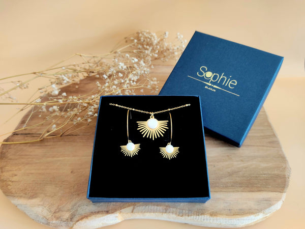 coffret cadeau boucles d'oreilles collier pendentif soleil nacre