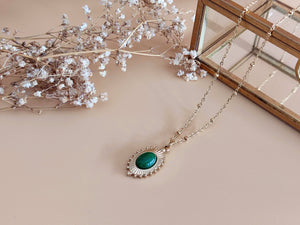 Collier pendentif allongé agate verte sophie bijoux