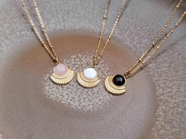 colliers quartz rose nacre blanche agate noire sophie bijoux